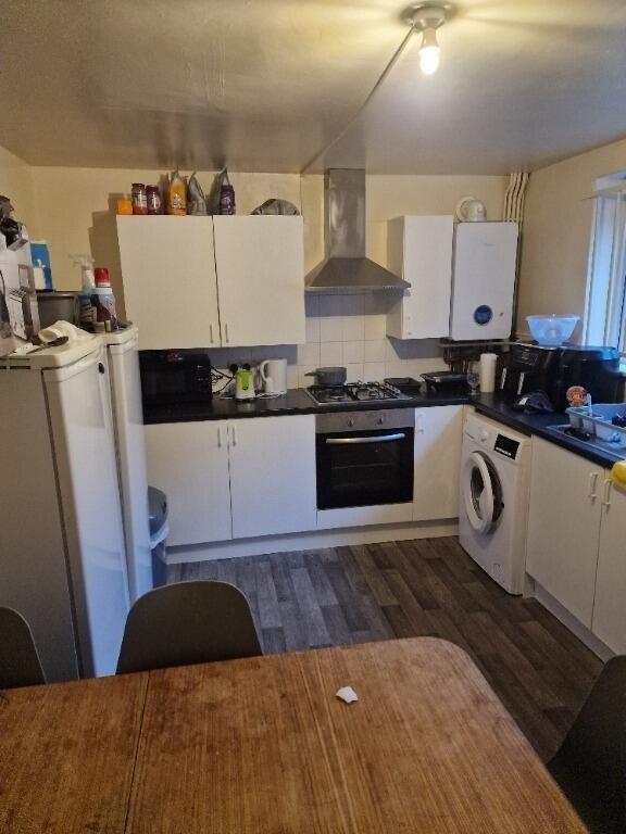 5 bed Detached for rent in Nottingham. From Nicholas Humphreys - Nottingham 5 bed Detached for rent in Nottingham. From Nicholas Humphreys - Nottingham