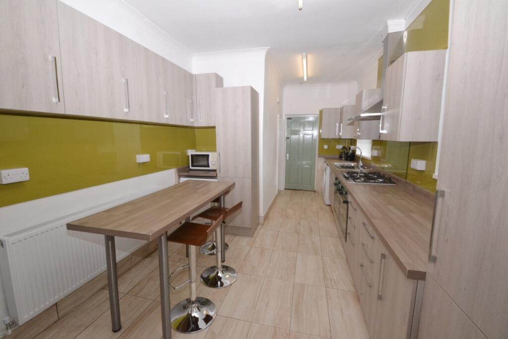 6 bed Detached for rent in West Bridgford. From Nicholas Humphreys - Nottingham 6 bed Detached for rent in West Bridgford. From Nicholas Humphreys - Nottingham