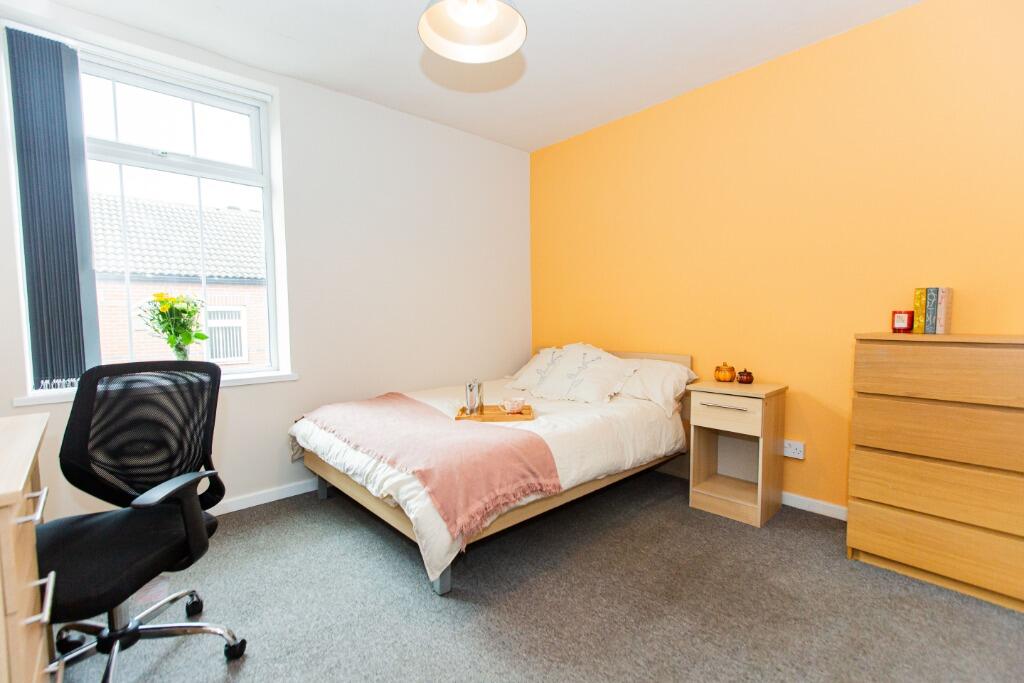 5 bed Detached for rent in Nottingham. From Nicholas Humphreys - Nottingham 5 bed Detached for rent in Nottingham. From Nicholas Humphreys - Nottingham