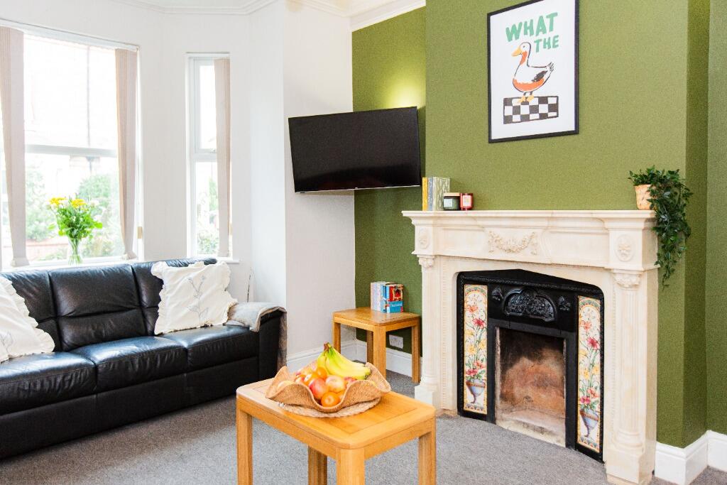 6 bed Detached for rent in West Bridgford. From Nicholas Humphreys - Nottingham 6 bed Detached for rent in West Bridgford. From Nicholas Humphreys - Nottingham