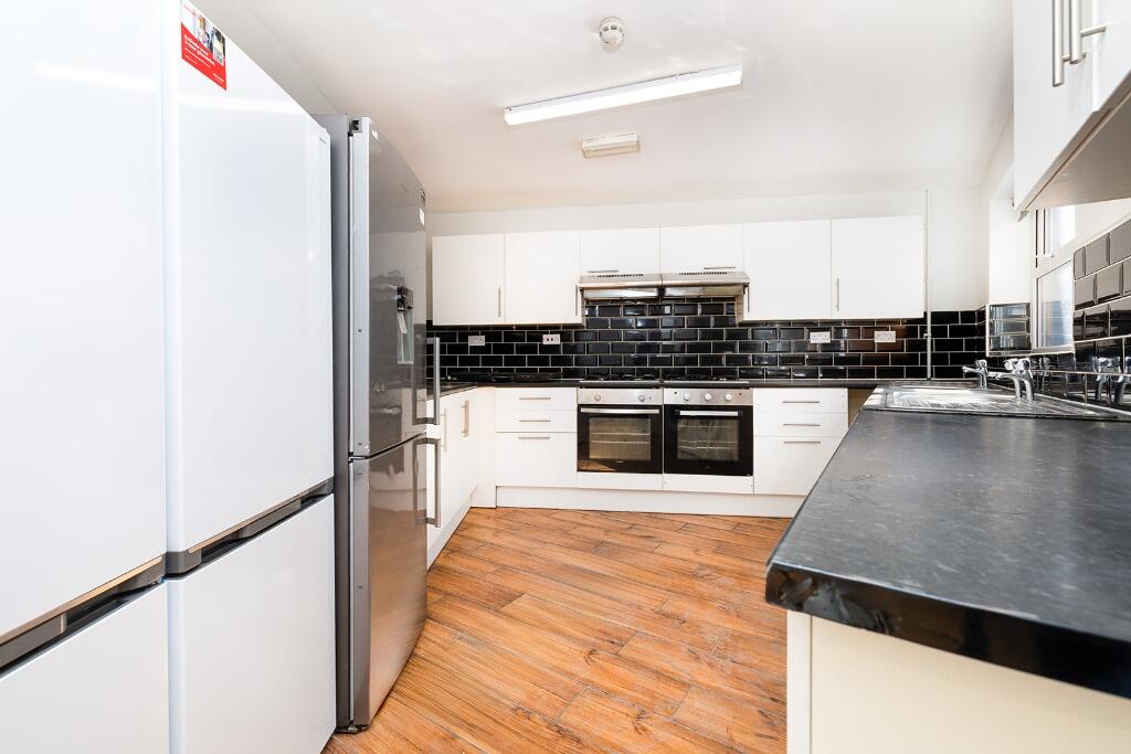 6 bed Town House for rent in Nottingham. From Nicholas Humphreys - Nottingham