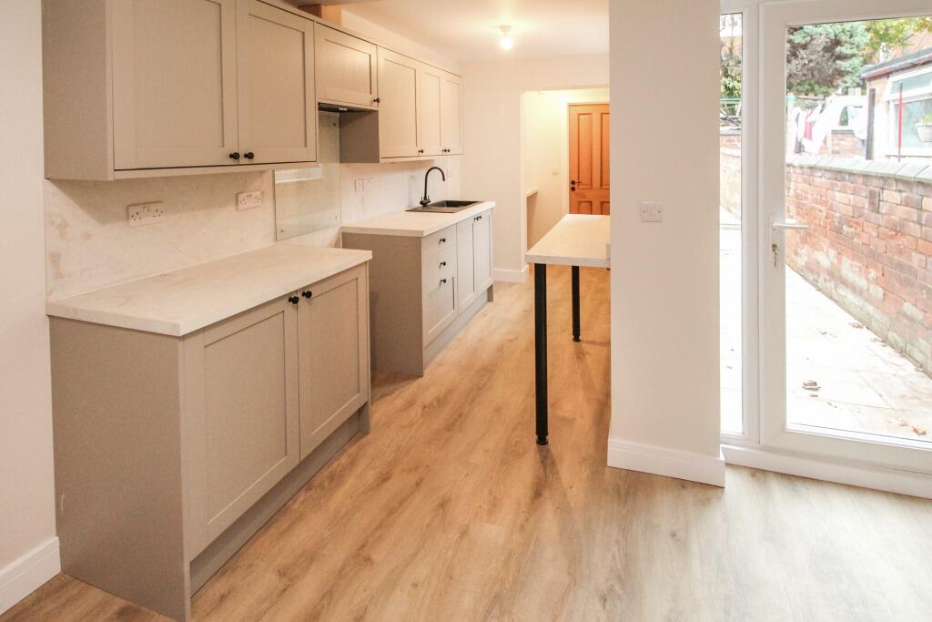 2 bed Mid Terraced House for rent in West Bridgford. From Nicholas Humphreys - Nottingham