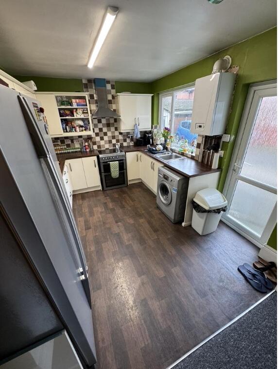 5 bed Mid Terraced House for rent in Nottingham. From Nicholas Humphreys - Nottingham 5 bed Mid Terraced House for rent in Nottingham. From Nicholas Humphreys - Nottingham