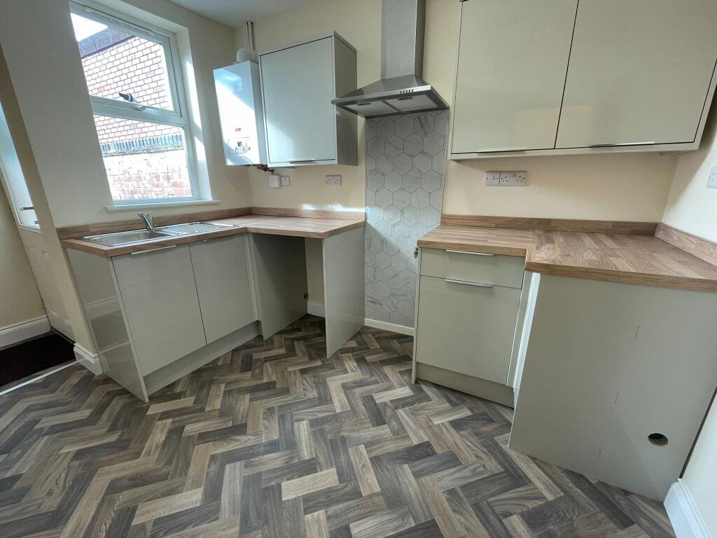 2 bed 1st Floor Flat for rent in Bestwood Village. From Nicholas Humphreys - Nottingham