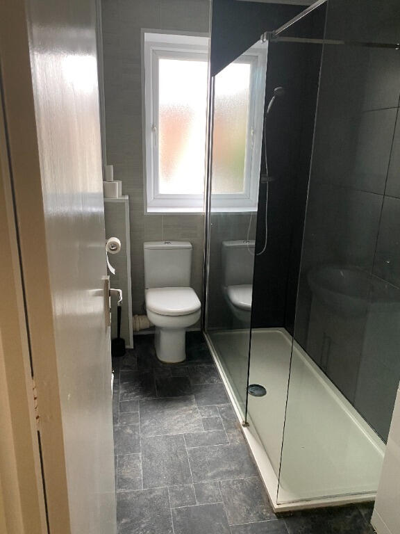 2 bed Mid Terraced House for rent in Wilford. From Nicholas Humphreys - Nottingham