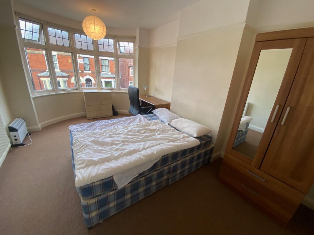 3 bed Semi Detached for rent in Beeston. From Nicholas Humphreys - Nottingham