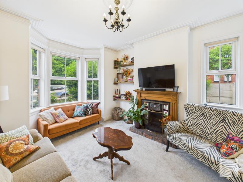 5 bed Semi Detached for rent in Stockport. From Northern Group - Manchester