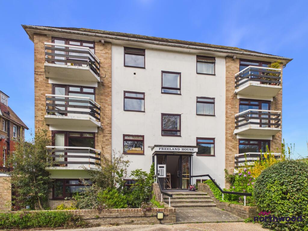 2 bed Apartment for rent in Friston. From Northwood - Eastbourne