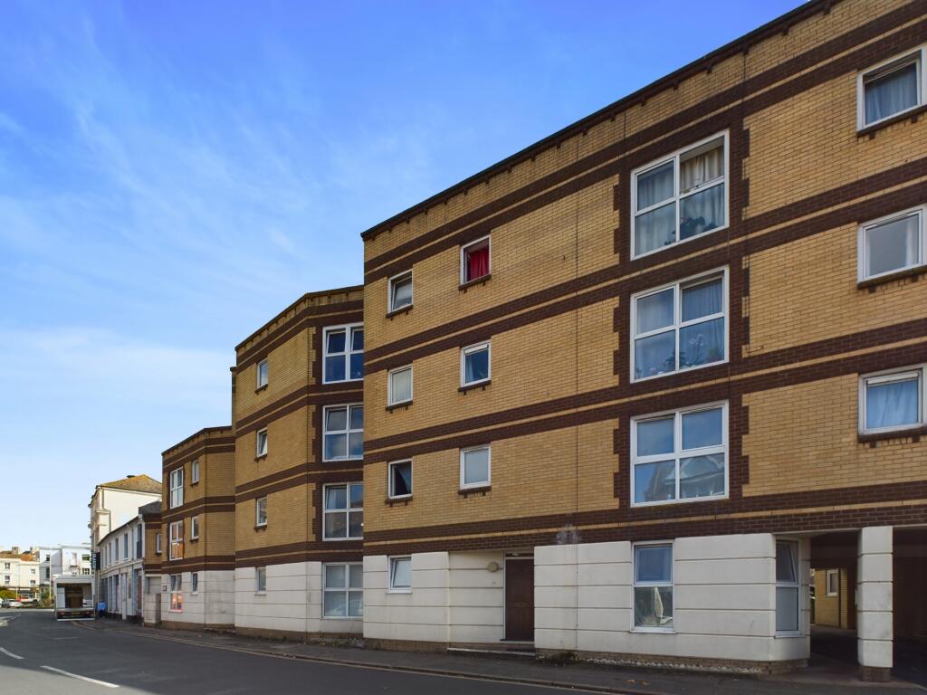 1 bed 1st Floor Flat for rent in Eastbourne. From Northwood - Eastbourne