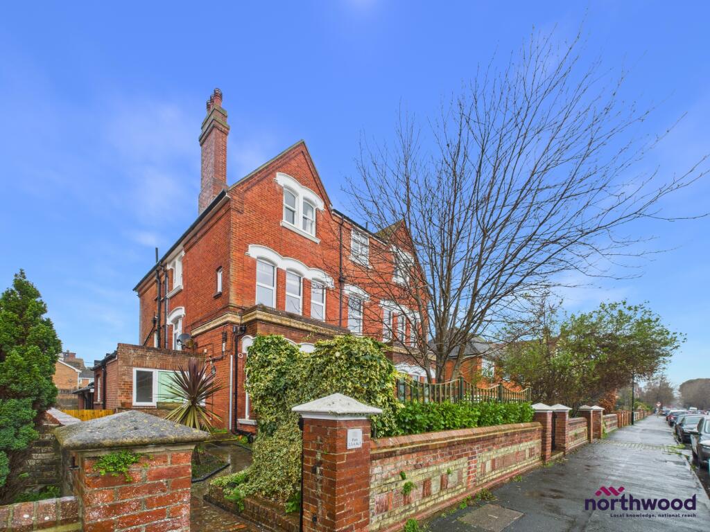 2 bed 1st Floor Flat for rent in Eastbourne. From Northwood - Eastbourne