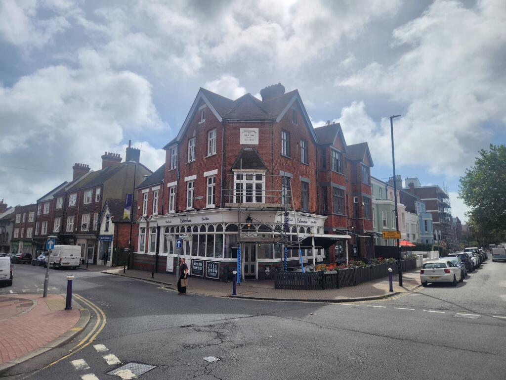 1 bed 1st Floor Flat for rent in Eastbourne. From Northwood - Eastbourne