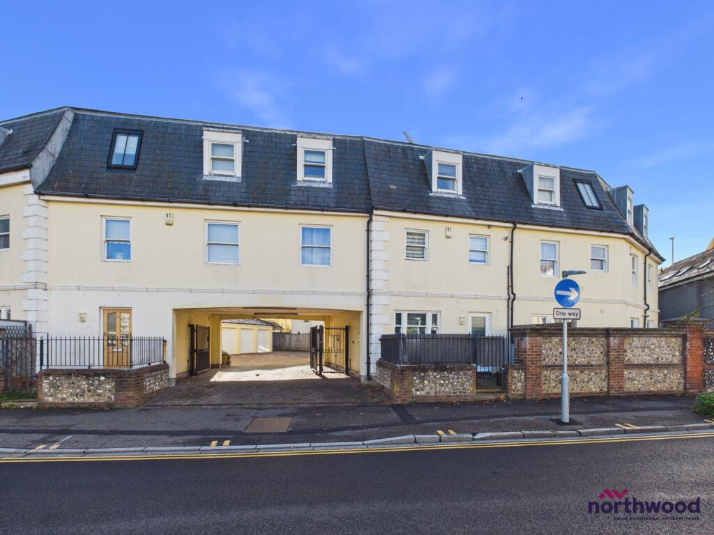 3 bed Town House for rent in Eastbourne. From Northwood - Eastbourne 3 bed Town House for rent in Eastbourne. From Northwood - Eastbourne