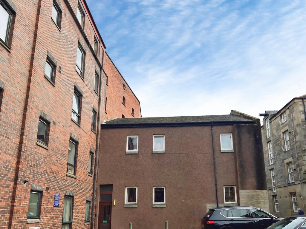 2 bed 1st Floor Flat for rent in Edinburgh. From Northwood - Edinburgh