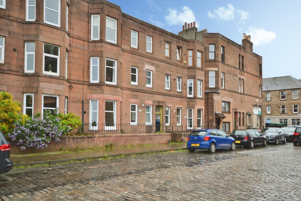 2 bed 1st Floor Flat for rent in Edinburgh. From Northwood - Edinburgh