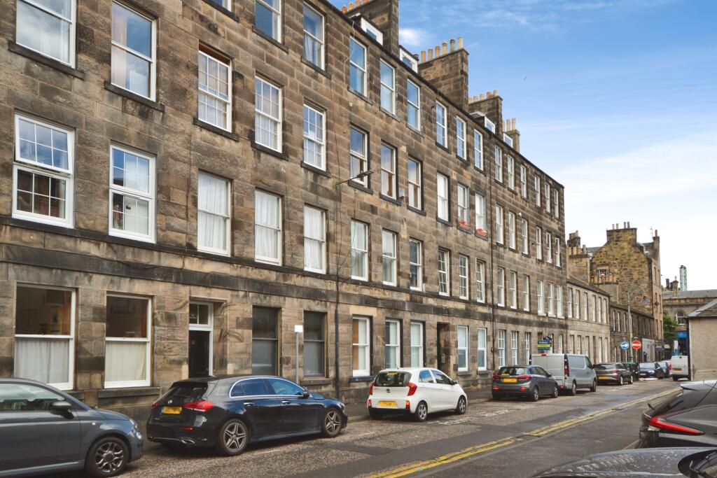 3 bed 1st Floor Flat for rent in Edinburgh. From Northwood - Edinburgh