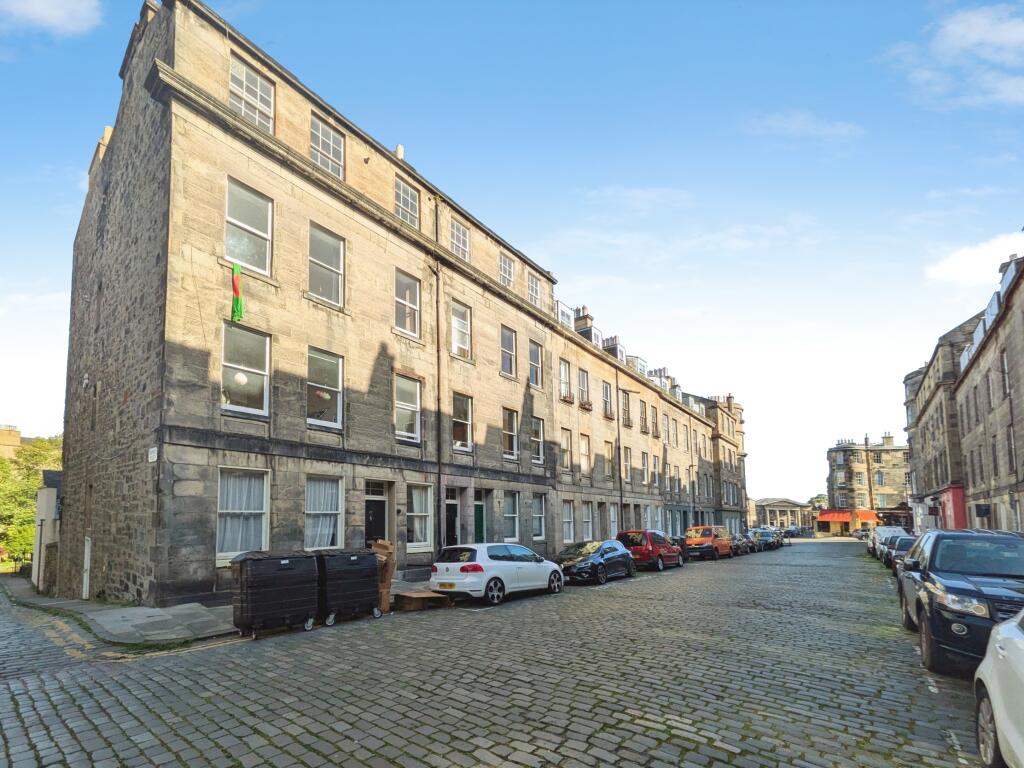 3 bed 1st Floor Flat for rent in Edinburgh. From Northwood - Edinburgh