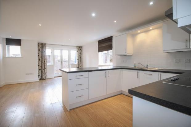 2 bed Semi Detached for rent in Marlow. From Northwood - High Wycombe