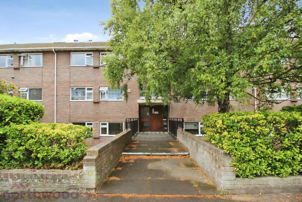 2 bed 1st Floor Flat for rent in High Wycombe. From Northwood - High Wycombe 2 bed 1st Floor Flat for rent in High Wycombe. From Northwood - High Wycombe
