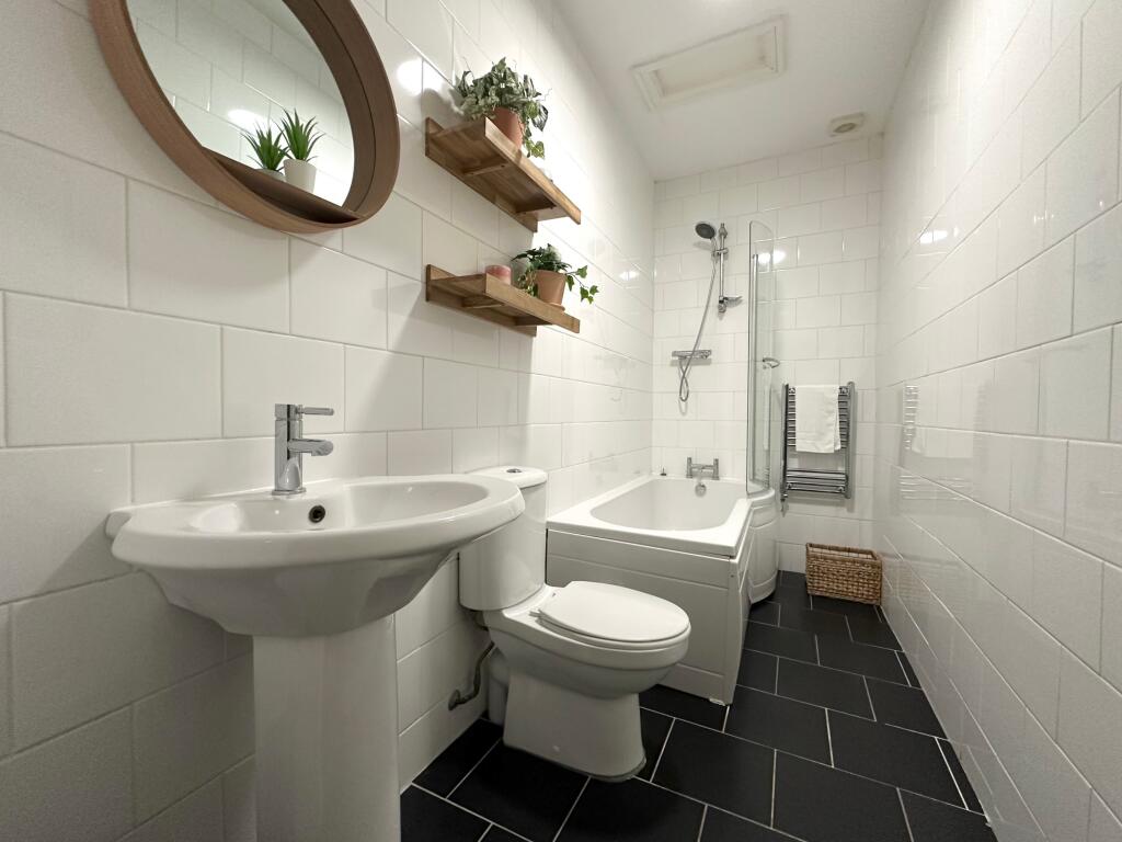 2 bed 1st Floor Flat for rent in Morecambe. From Northwood - Lancaster