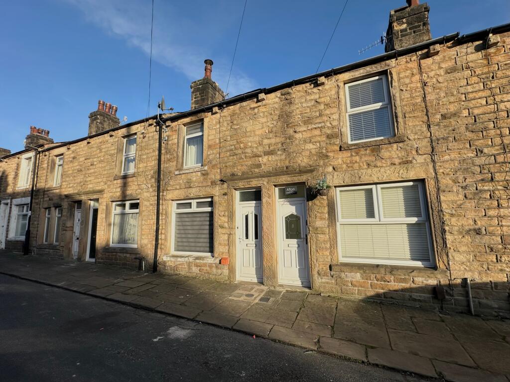 2 bed Mid Terraced House for rent in Lancaster. From Northwood - Lancaster