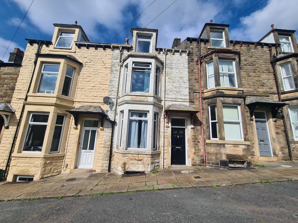 5 bed Mid Terraced House for rent in Lancaster. From Northwood - Lancaster 5 bed Mid Terraced House for rent in Lancaster. From Northwood - Lancaster