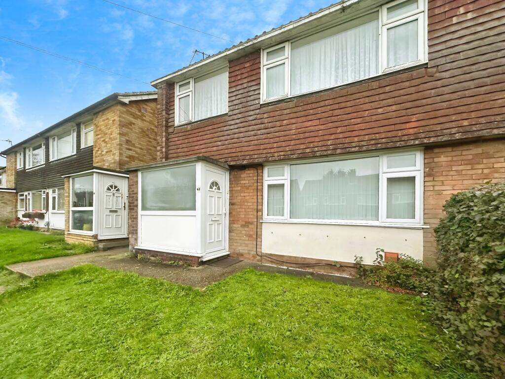 1 bed 1st Floor Flat for rent in Mangrove Green. From Northwood - Luton