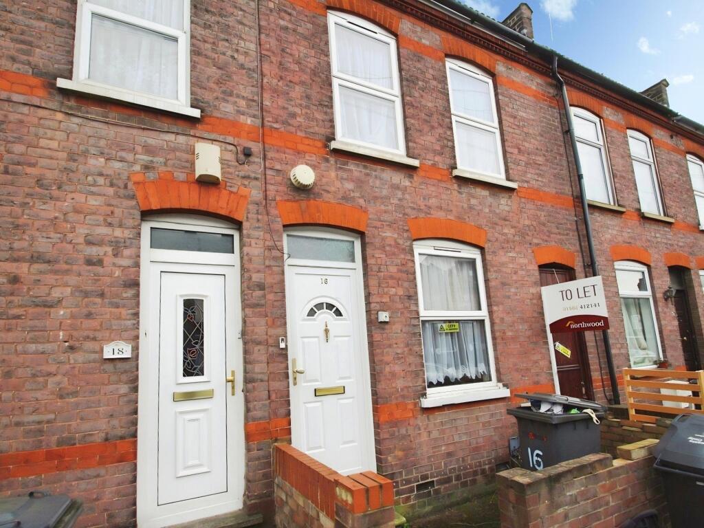 2 bed Mid Terraced House for rent in Luton. From Northwood - Luton