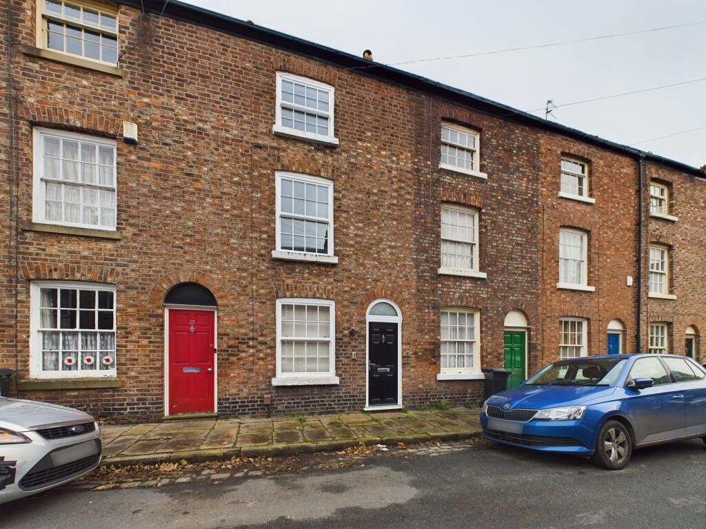 3 bed Mid Terraced House for rent in Macclesfield. From Northwood - Macclesfield
