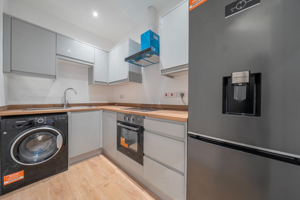 2 bed 1st Floor Flat for rent in Maidenhead. From Northwood - Maidenhead 2 bed 1st Floor Flat for rent in Maidenhead. From Northwood - Maidenhead