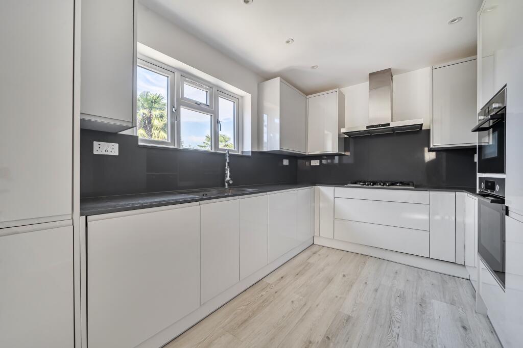 3 bed Semi Detached for rent in Maidenhead. From Northwood - Maidenhead 3 bed Semi Detached for rent in Maidenhead. From Northwood - Maidenhead