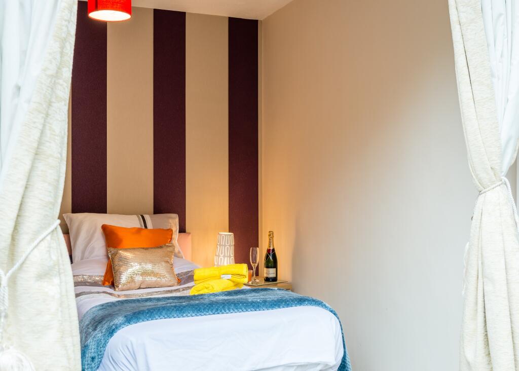 1 bed Mid Terraced House for rent in Maidenhead. From Northwood - Maidenhead 1 bed Mid Terraced House for rent in Maidenhead. From Northwood - Maidenhead