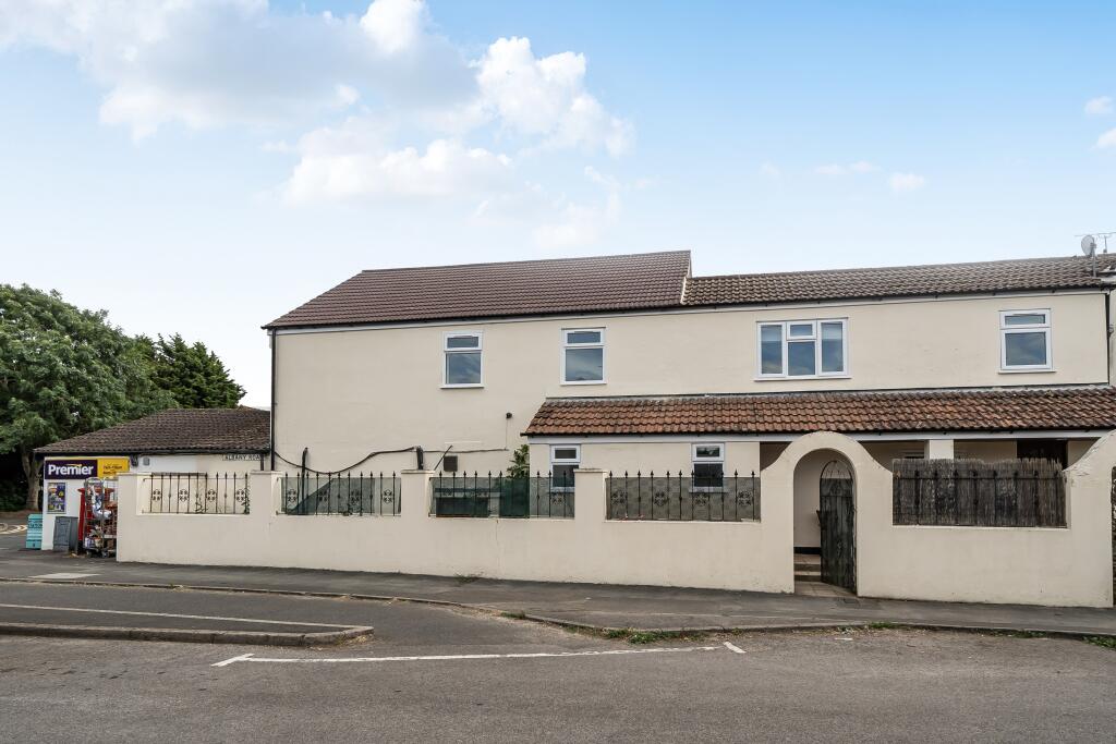 1 bed Detached for rent in Old Windsor. From Northwood - Maidenhead 1 bed Detached for rent in Old Windsor. From Northwood - Maidenhead