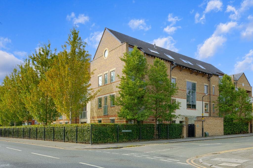 2 bed 1st Floor Flat for rent in Maidenhead. From Northwood - Maidenhead 2 bed 1st Floor Flat for rent in Maidenhead. From Northwood - Maidenhead