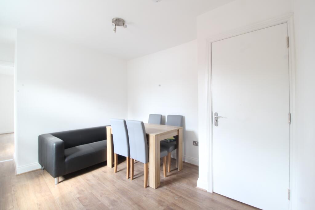 1 bed 1st Floor Flat for rent in Maidenhead. From Northwood - Maidenhead 1 bed 1st Floor Flat for rent in Maidenhead. From Northwood - Maidenhead