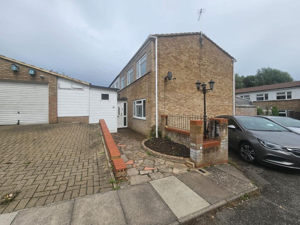 4 bed Semi Detached for rent in Calverton. From Northwood - Milton Keynes 4 bed Semi Detached for rent in Calverton. From Northwood - Milton Keynes