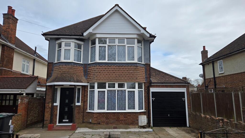 3 bed Detached for rent in Elstow. From Northwood - Milton Keynes