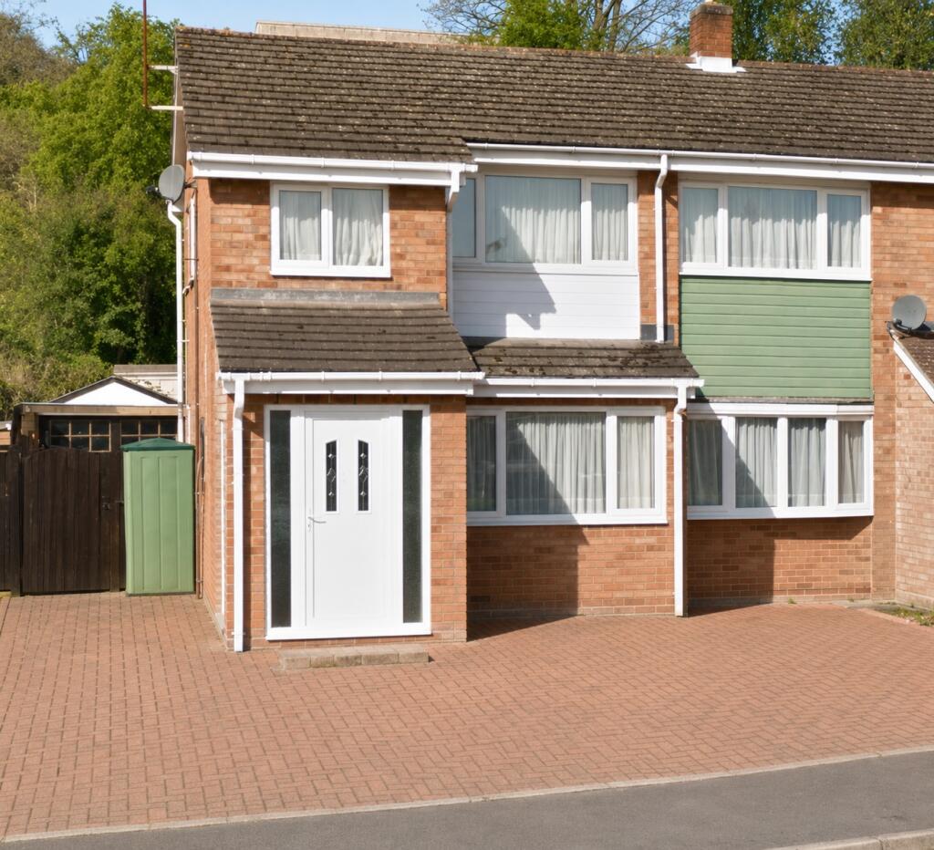 3 bed Semi Detached for rent in Bletchley. From Northwood - Milton Keynes