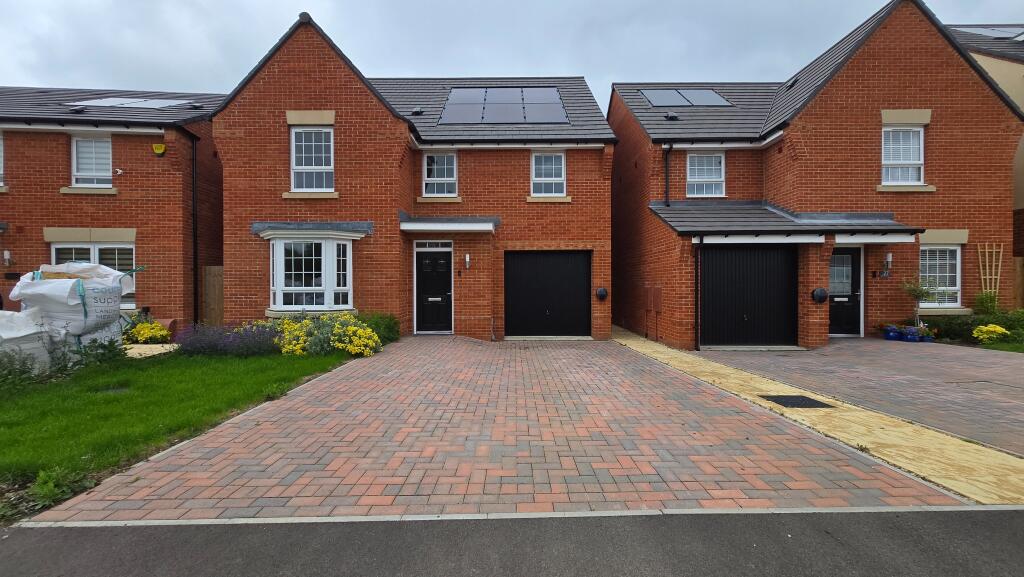 4 bed Detached for rent in Hoggeston. From Northwood - Milton Keynes
