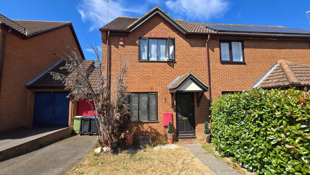 3 bed Semi Detached for rent in Bletchley. From Northwood - Milton Keynes