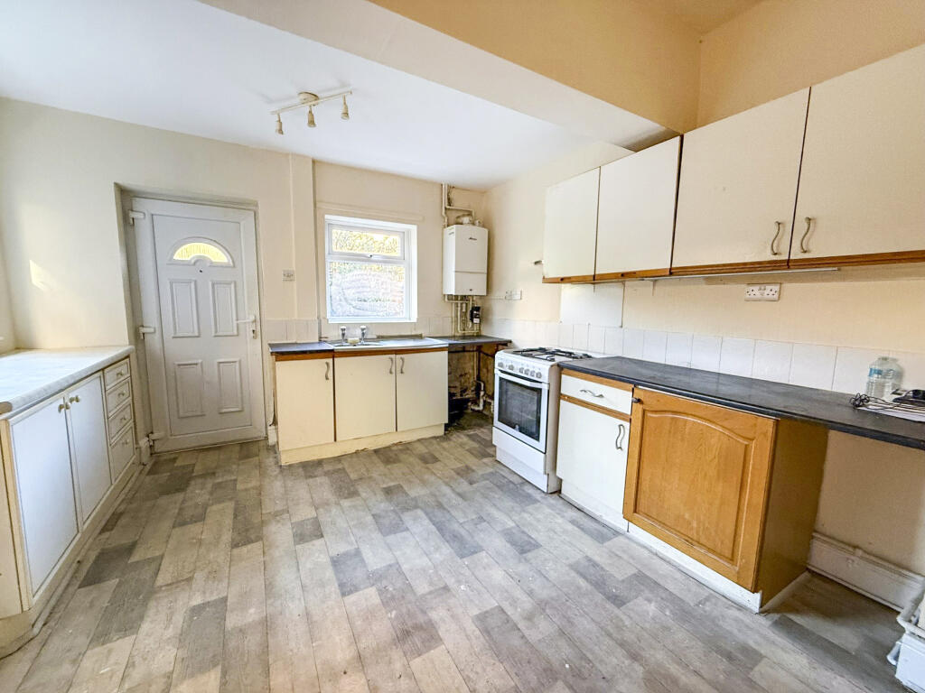 3 bed Semi Detached for rent in Nottingham. From Northwood - Nottingham