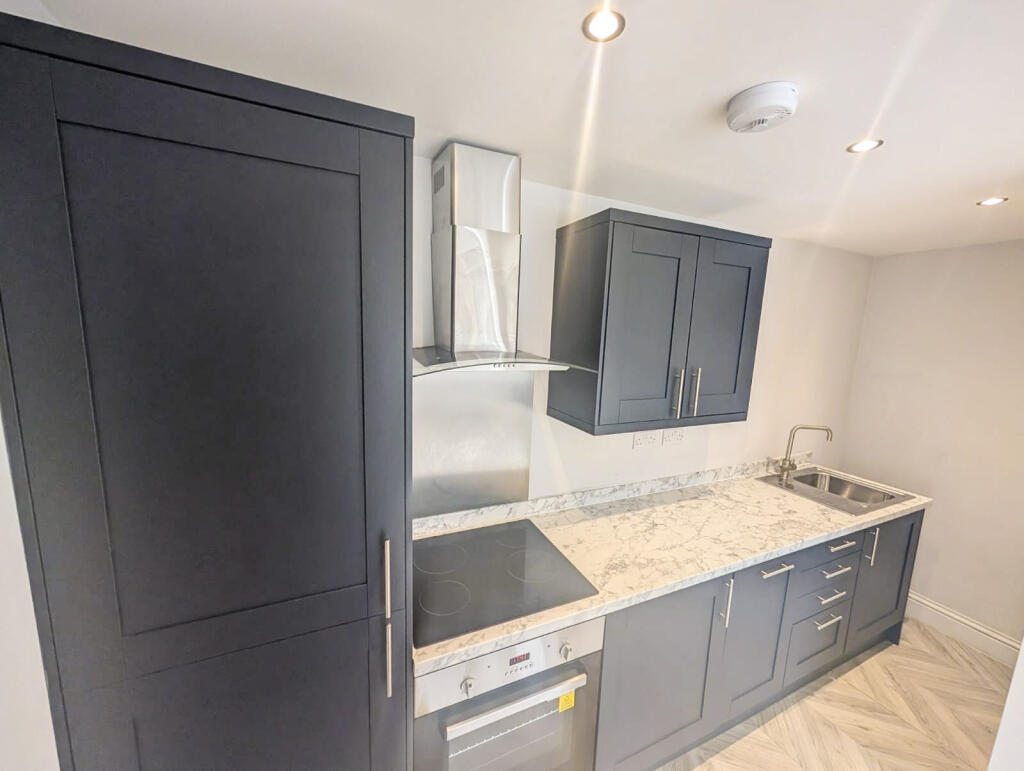 1 bed 1st Floor Flat for rent in Bury. From Northwood - Nottingham