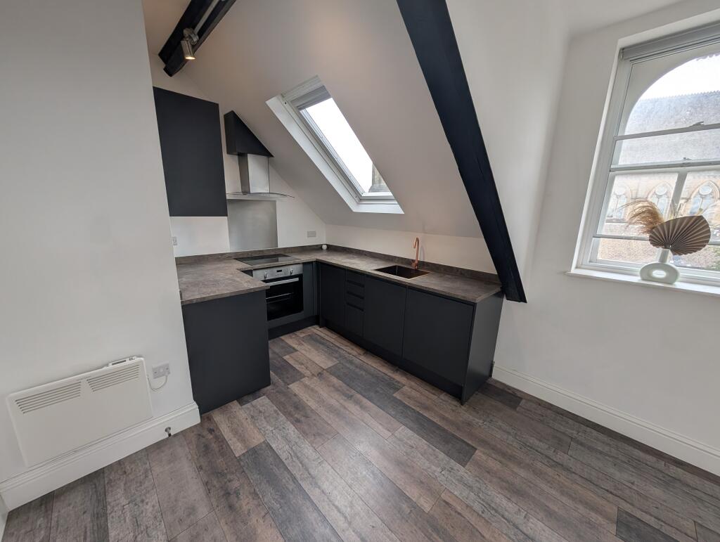 1 bed 1st Floor Flat for rent in Bury. From Northwood - Nottingham