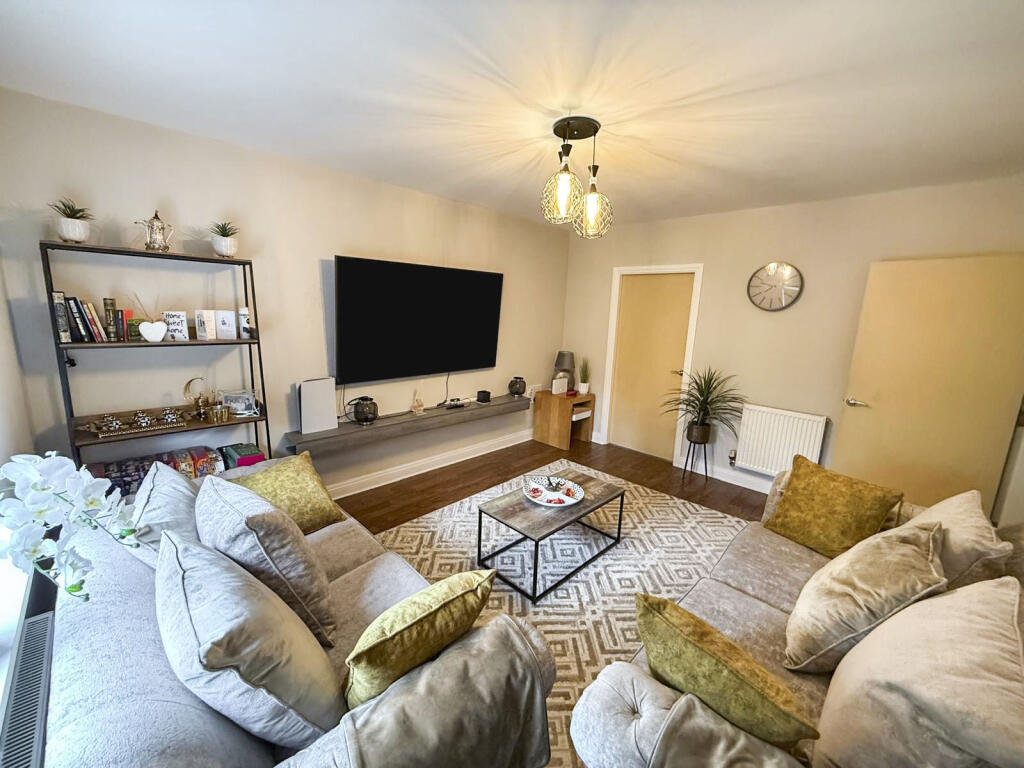 2 bed 1st Floor Flat for rent in Bestwood Village. From Northwood - Nottingham