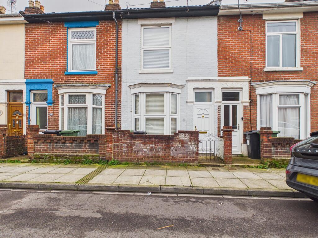 2 bed Mid Terraced House for rent in Portsmouth. From Northwood - Portsmouth