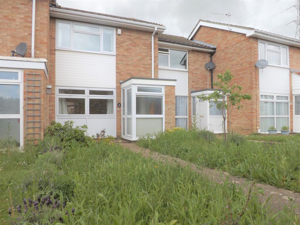 2 bed Mid Terraced House for rent in Southwick. From Northwood - Portsmouth