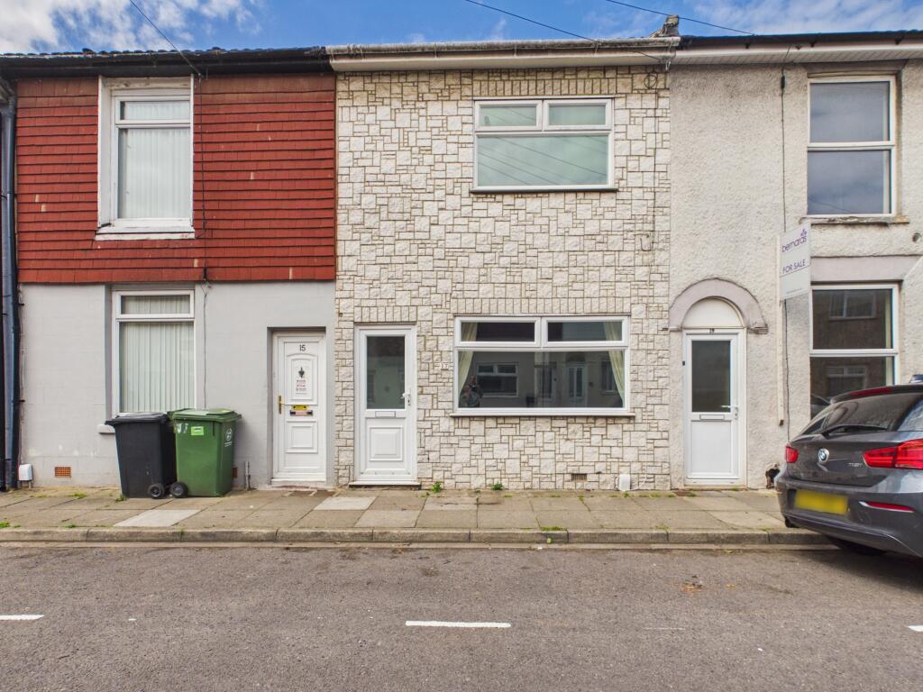 3 bed Mid Terraced House for rent in Portsmouth. From Northwood - Portsmouth
