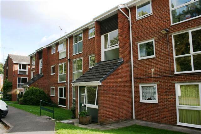 2 bed 1st Floor Flat for rent in Burghfield. From Northwood - Reading