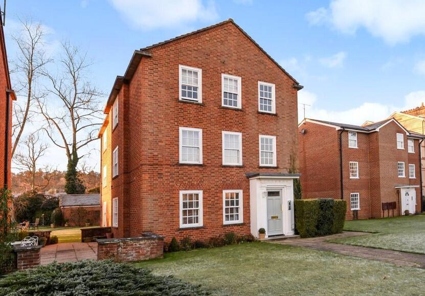3 bed 1st Floor Flat for rent in Henley-on-Thames. From Northwood - Reading 3 bed 1st Floor Flat for rent in Henley-on-Thames. From Northwood - Reading