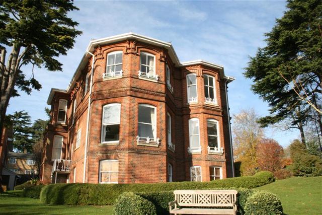 2 bed 1st Floor Flat for rent in Reading. From Northwood - Reading