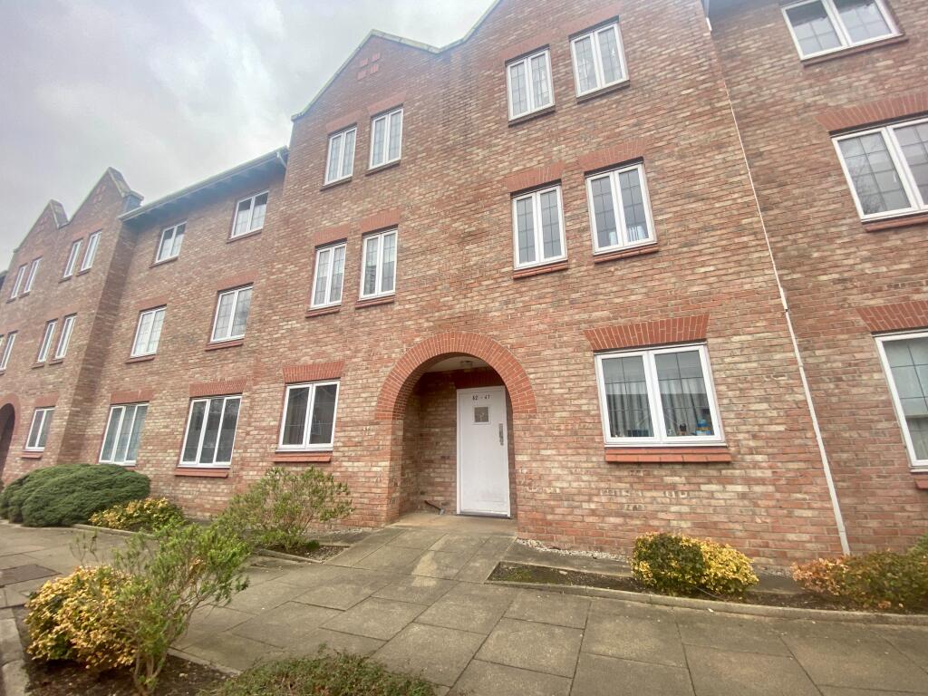 2 bed 1st Floor Flat for rent in Hale. From Northwood - Sale